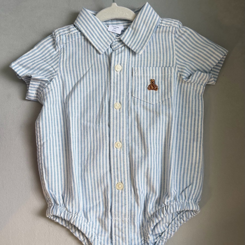 GAP Light Blue and White Striped Button Down Shirt